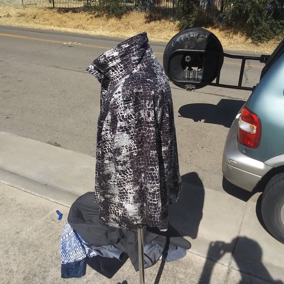 Laura max jacket - Picture 3 of 8